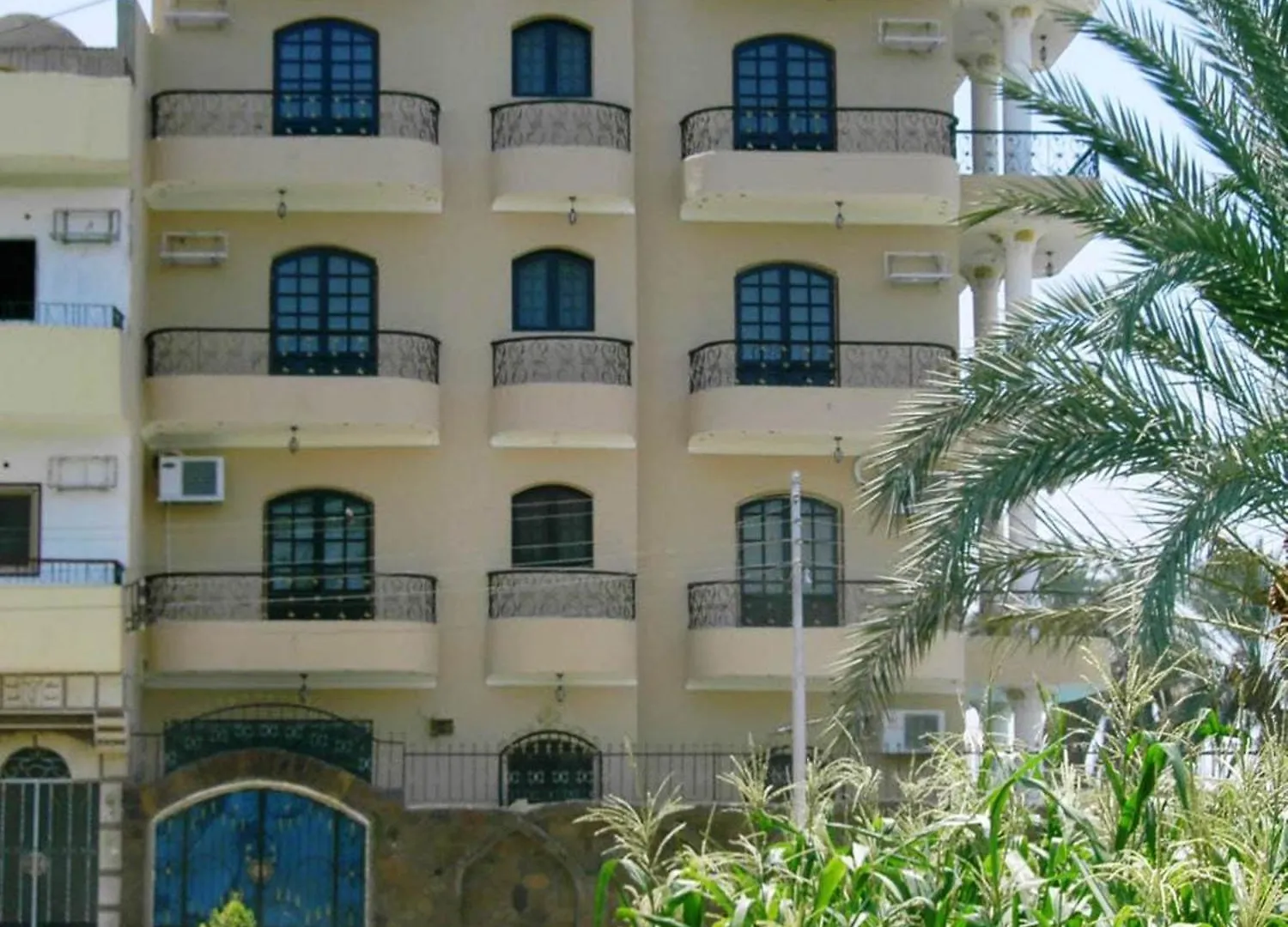 Nile Dream Apartments 룩소르